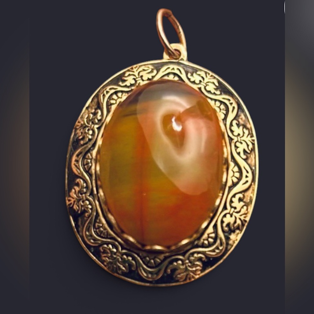 Vintage 70’s Natural Agate Artisan Crafted Statement Pendant